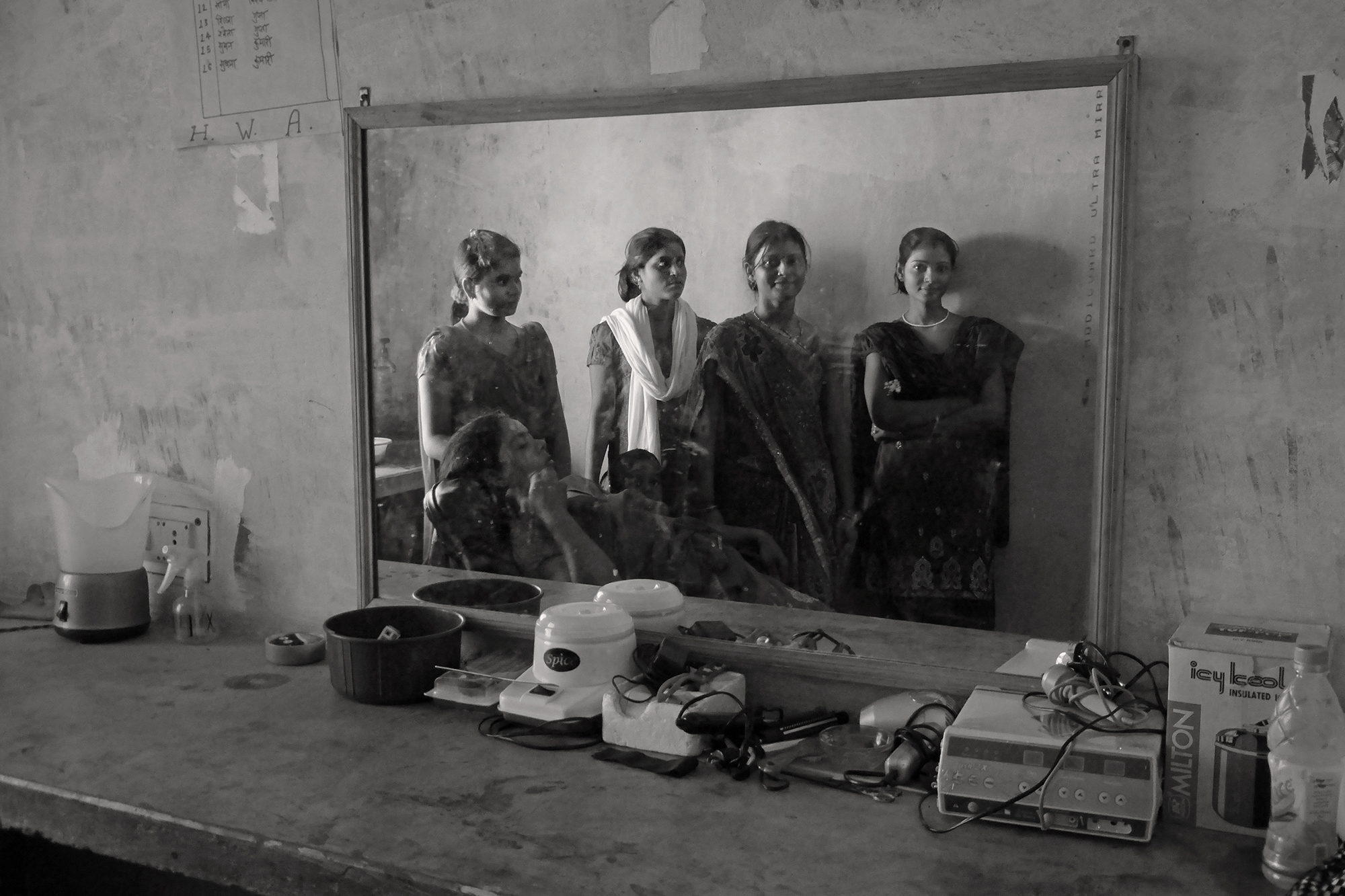 Christoph Radke, India, Mädchen in der Ausbildung an der Nähmaschine, 2013